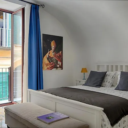 Lovely Near Via Dei Mille - Chiaia Area *